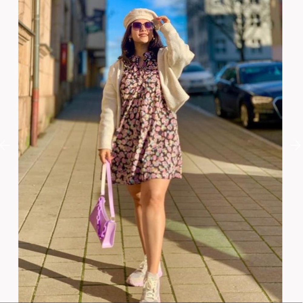 H&M MWT Adorable Spring Floral DRESS - Picture 5 of 16